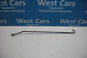 Б/в Упор капота на Ford Focus 2004-2011