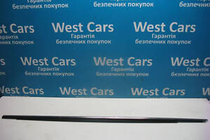 Б/в Ущільнювач скла передніх лівих дверей на Lexus IS. Вибір №1! 2005-2012