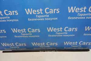 Б/в Ущільнювач скла задніх лівих дверей на Peugeot 407. Купуй найкраще! 2004-2010