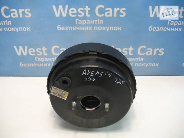 Б/в Вакуумний підсилювач гальм Bosch 2.0/2.2D на Toyota Avensis 2003-2008