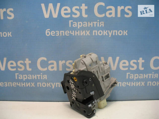 Б/в Замок дверей задній лівий 7к на Volkswagen Passat B6 2005-2010