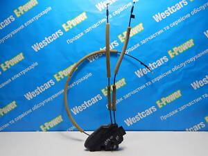 Б/в Замок задніх лівих дверей 2к на Nissan Leaf 2011-2017