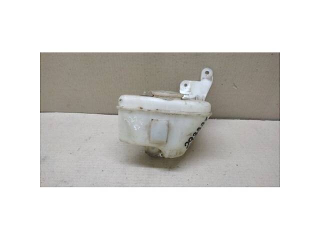 Бачок омивача заднього скла MAZDA 323 BA 94-97 B01D-67-480A