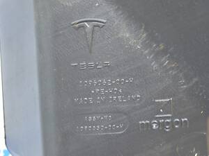 Бачок омывателя Tesla Model 3 18- с крышкой 1090850-00-F