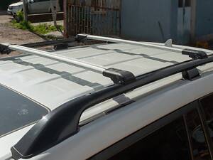 Багажник поперечины на стандартные рейлинги с замком WingBar V1 (2 шт) до 140 см, Серый для Mercedes GLS X167 2019- гг