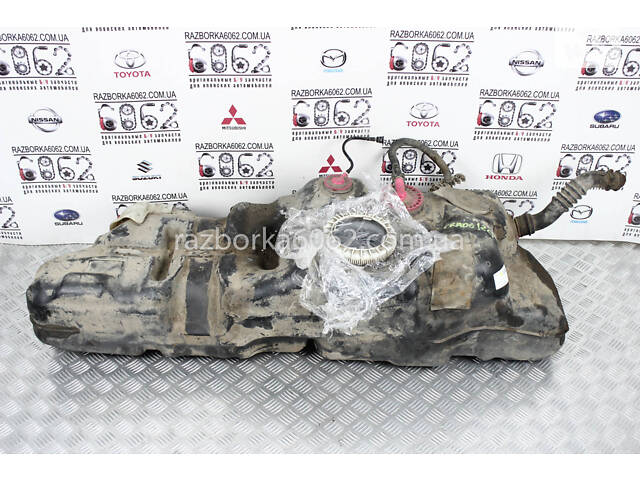 Бак топливный пластик Toyota Prado 120 2003-2009 770013D530