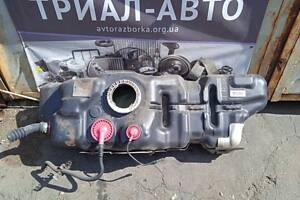 Бак топливный пластик Toyota Prado 120 4.0 2002 (б/у)