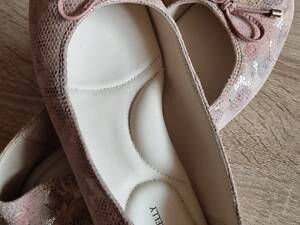 Балетки рожеві Katherine Kelly ( нове)