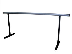 Балетний станок на підлозі