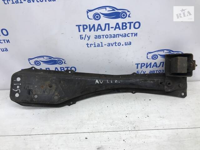 Балка передняя поперечная Toyota Avensis T25 2003 (б/у)