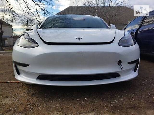 бампер передний ● Tesla Model 3 `20-24