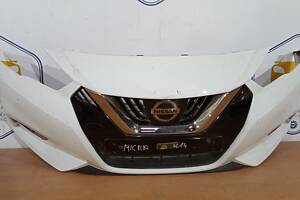 Бампер передний Решетка Nissan Micra 2017-2019