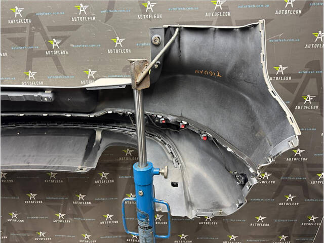 Задний бампер 5N0807421G, 5N0807521AFGRU Volkswagen Tiguan R-Line 2013 тигуан б/у LB9A - Фото 8