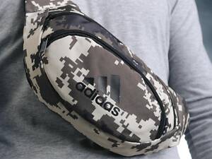 Бананка Adidas піксель