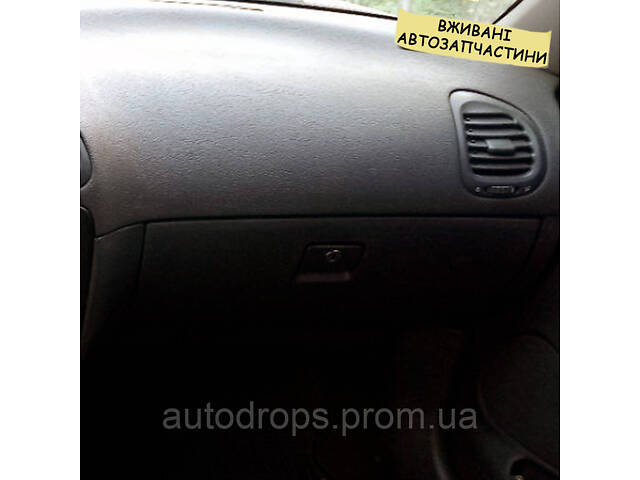 Бардачок Daewoo Nubira j100 1.6 1998 вживаний - Фото NaN
