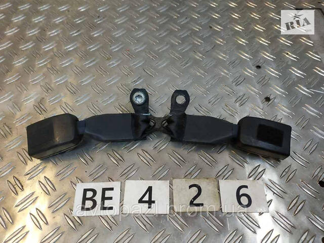 BE0426 2N1AN613K21AG замок паска безпеки Ответная часть ремня безпеки зад центр Ford Fusion 02-12 0