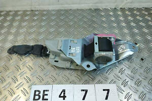 BE0477 g091801 ремень безопасности Ремень безопасности зад центр Toyota RAV4 13- 0