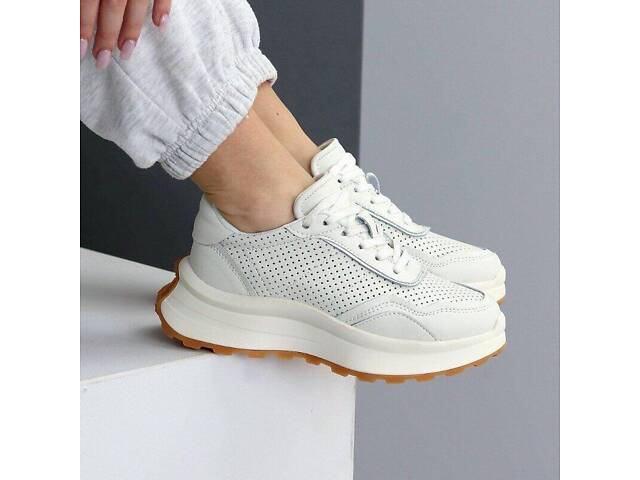 Білі шкіряні кросівки Riksi, наскрізна перфорація 36-40p код 21115 38 - Фото 1