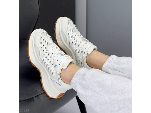 Білі шкіряні кросівки Riksi, наскрізна перфорація 36-40p код 21115 38 - Фото 4