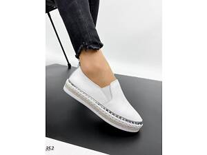 Белые кожаные слипоны лоферы мокасины, балетки женские