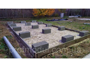 Блоковий стовпчастий фундамент