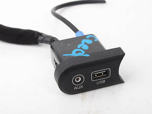 Блок AUX-USB Kia Ceed (JD) 2012-2019 96120A2300