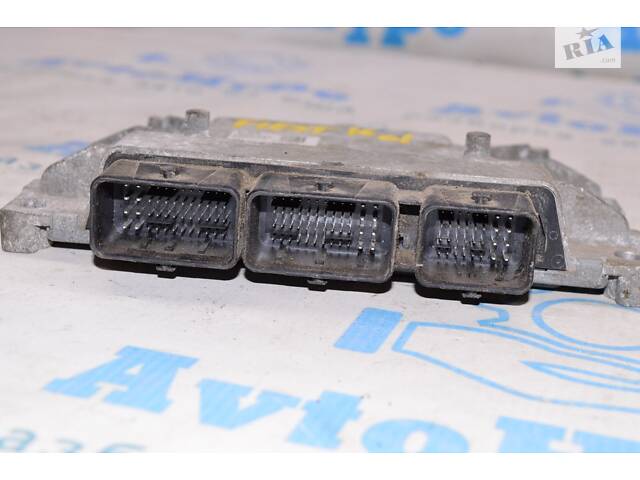 Блок ECU компьютер двигателя Ford Fiesta 11-19 1.6 (01) c1ba-12b684-cd e2ba-12a650