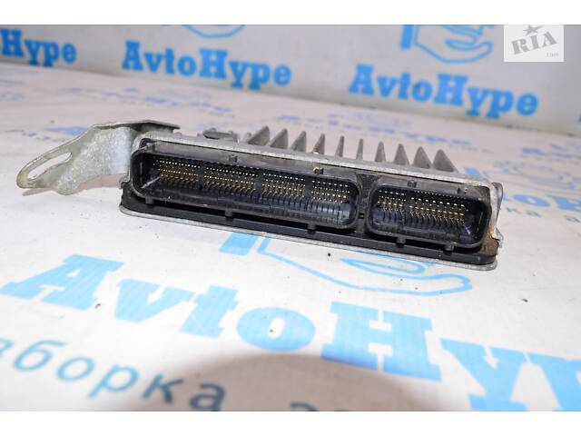 Блок ECU комп'ютер двигуна Toyota Camry v55 15-17 2.5 usa (01) 8966106T21