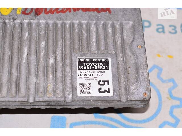 Блок ECU комп'ютер двигуна Toyota Highlander 14-3.5 (01) скол пластика 89661-0e531