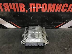 Блок керування двигуном Volvo V50 30785520AA