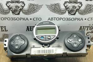 Блок керування клімат-контролем Renault Scenic II 8200501465