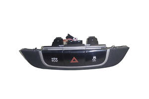 Блок кнопок в торпедо центральный 847402S100 HYUNDAI Tucson (IX35) LM 09-16