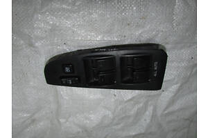 Блок кнопок водійської дверки Toyota Avensis T25 2003-2008