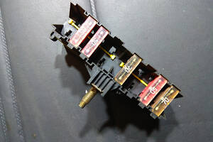 Блок модуль BSI запобіжників Citroen Berlingo B9 (2008-) - 9636079380
