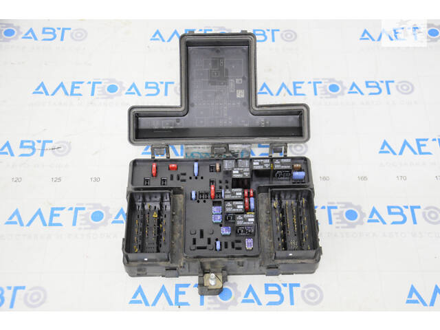 Блок предохранителей подкапотный Ford Fusion mk5 13-20 hybrid: Блок ...