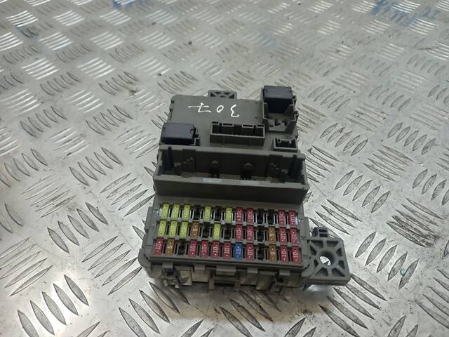 Блок предохранителей для Honda Civic (10) 2016-2021 б/у - Фото 1