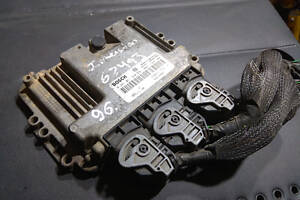 Блок управления двигателем (ЭБУ) компьютер Opel Movano 2.5 dci (2003-2010) - 0281011940 , 82000311550