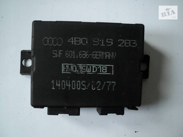 Блок керування парктроником Audi A8 [4D] 1994-1998 4B0919283