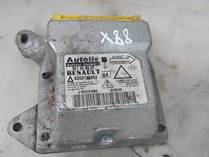 Блок управління AirBag Renault Laguna 2 8200138952 601958800 х88