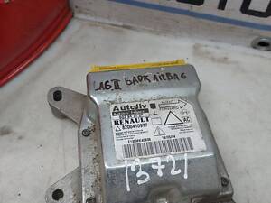 Блок управління AirBag Renault Laguna 2 8200410977 /372/