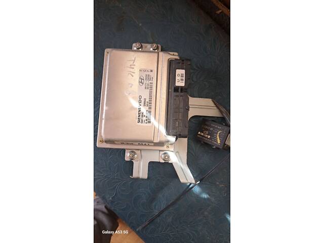 Блок управления двигателем в комплекте с иммобилайзером Hyundai Tucson 2004–2012 - Фото 1