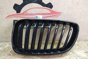 BMW 2 F22 F23 2014-2021 решетка радиатора левая ноздря 7295521 / 7295525 / 7295523