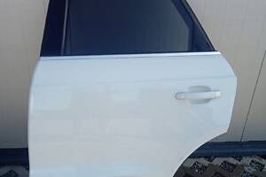 Двері задні ліві AUDI Q3 білий LS9R 2012р