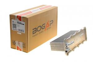 BOGAP A4220100 Радіатор інтеркулера VW Caddy 1.2/1.4TSI 15-