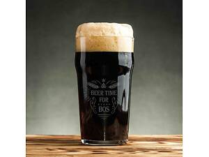 Келих для пива 'Beer time for bos', англійська, Дерев'яна подарункова коробка з гравіюванням, 570 мл
