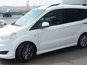 Бокові пороги DPT (чорний глянець) для Ford Courier 2014-2023 рр