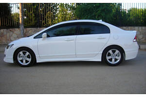 Боковые пороги (под покраску) для Honda Civic Sedan VIII 2006-2011 гг