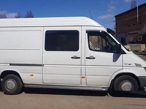 Боковые пороги Premium (2 шт., нерж.) Средняя база, d50 для Mercedes Sprinter 1995-2006 гг