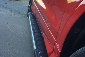 Боковые пороги RedLine V1 (2 шт., алюминий) С окрашенной листвой на дверях для Ford Kuga/Escape 2013-2019 гг
