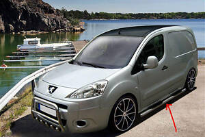 Боковые трубы (2 шт., нерж.) 60мм, с пластиковыми подножками для Citroen Berlingo 2008-2018 гг